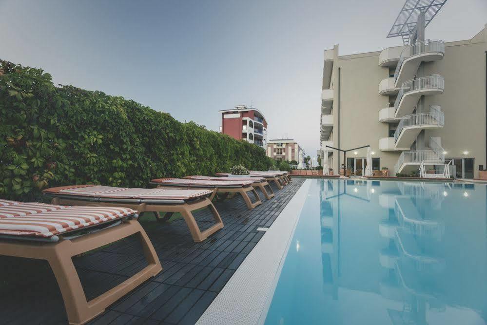 ואסטו Hotel Principe Residence מראה חיצוני תמונה